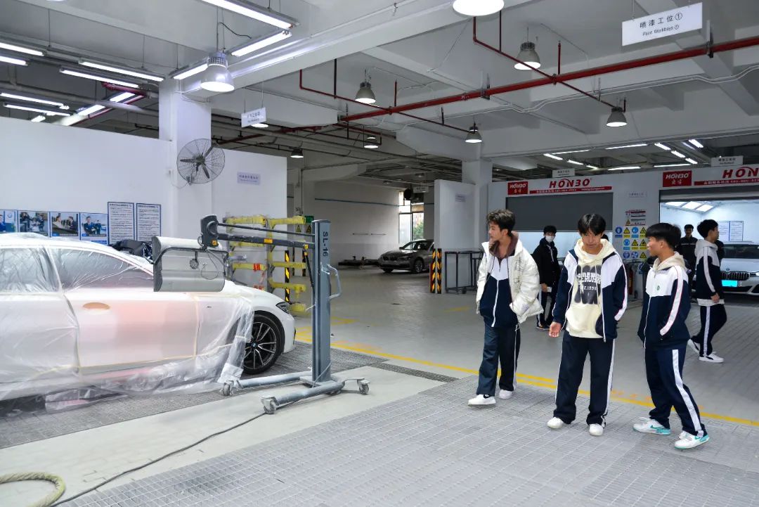 广东省高新技术高级技工学校,花都技工学校,广州技工学校,广州高新技校
广东省高新技术高级技工学校,花都技工学校,广州技工学校,广州高新技校