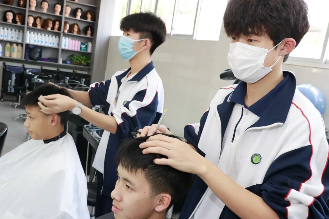 广东省高新技术高级技工学校 广东省高新技术高级技工学校