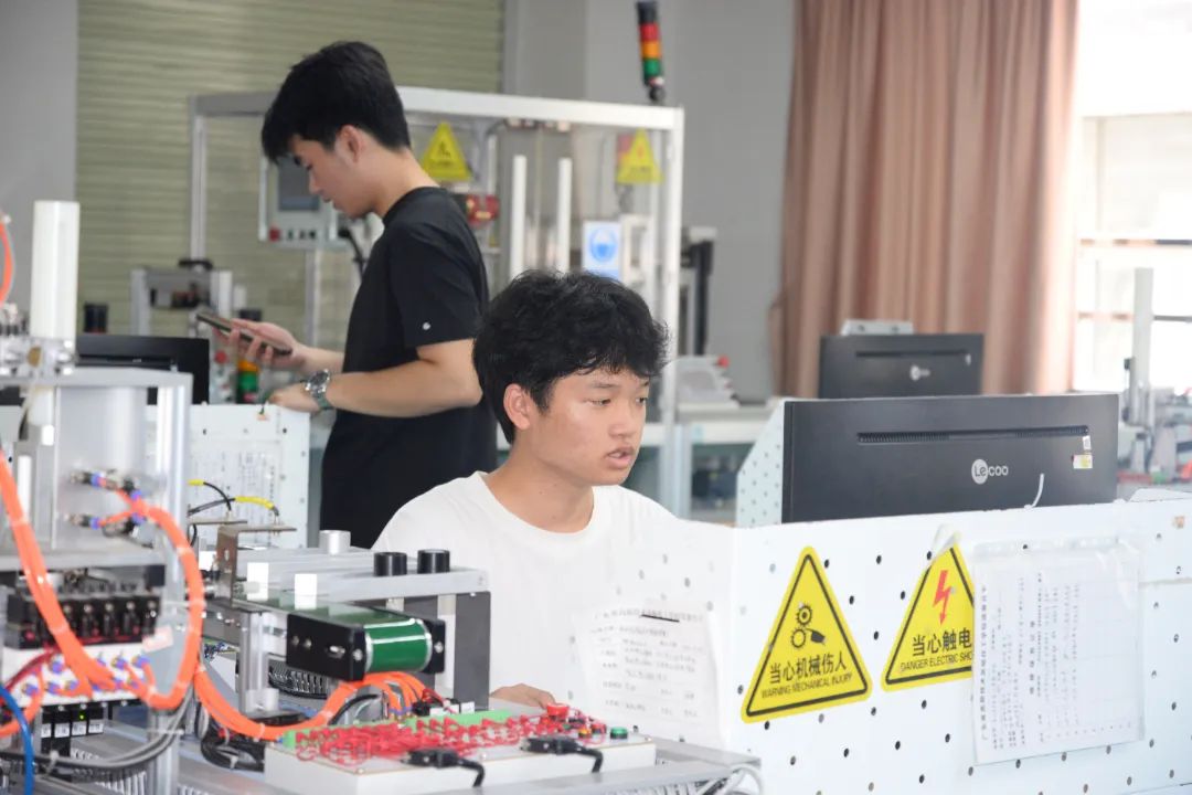 广东省高新技术高级技工学校 广东省高新技术高级技工学校